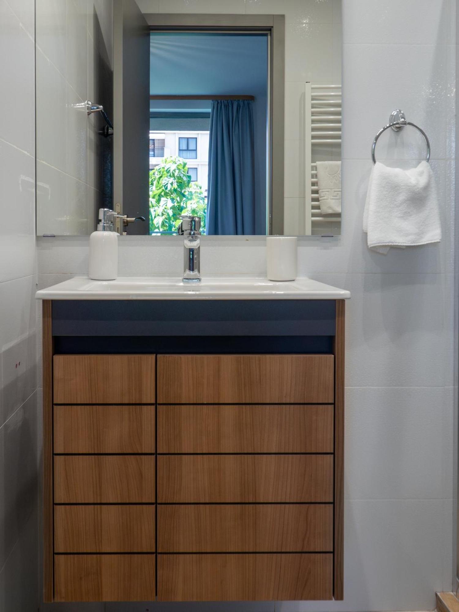 Vertigo2 Huge Apartment 2 Bedrooms Balcony Parking โซเฟีย ภายนอก รูปภาพ