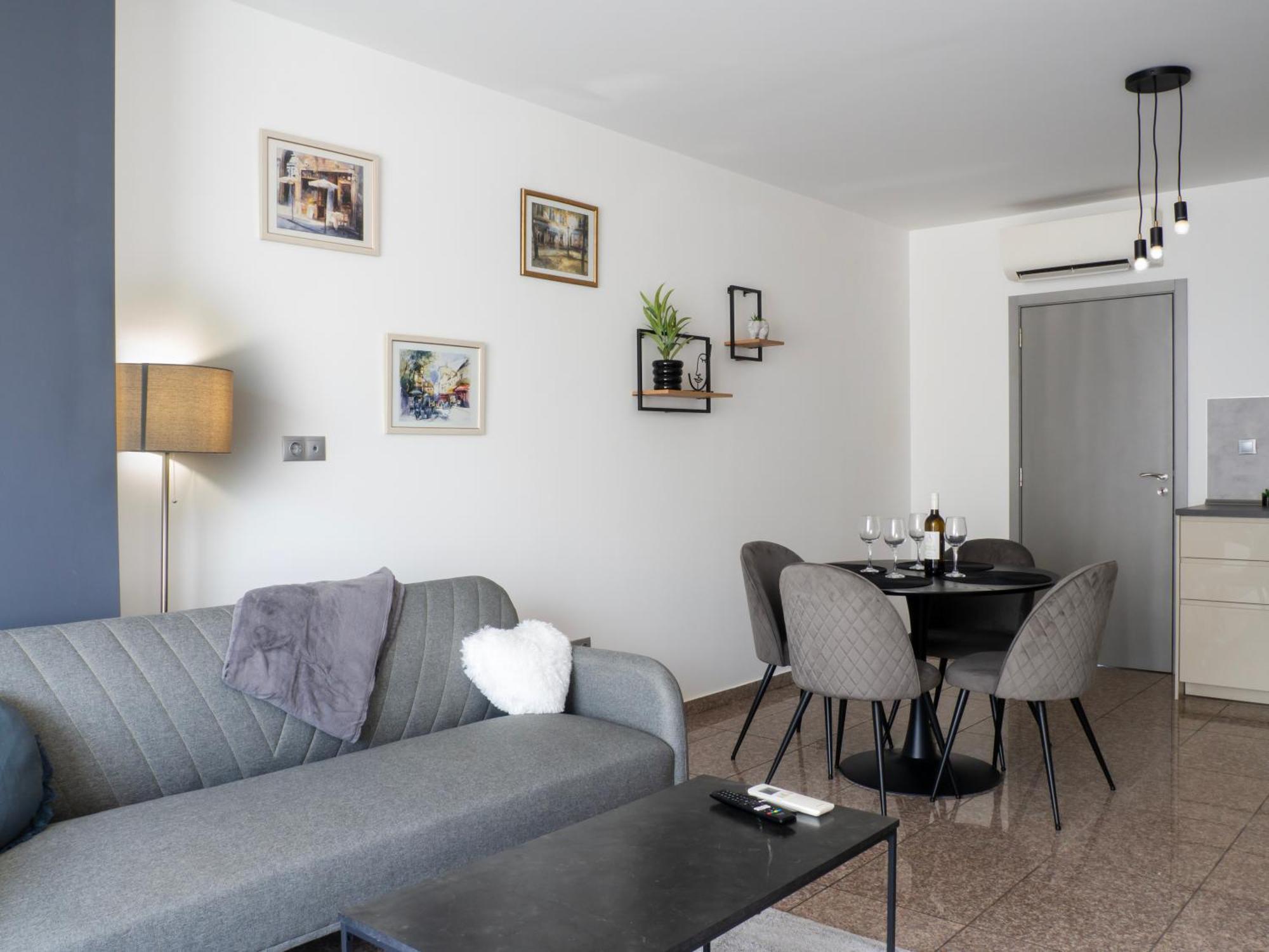 Vertigo2 Huge Apartment 2 Bedrooms Balcony Parking โซเฟีย ภายนอก รูปภาพ